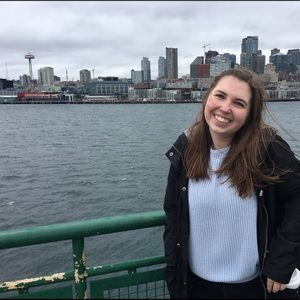 Meet your Posher, Nicole